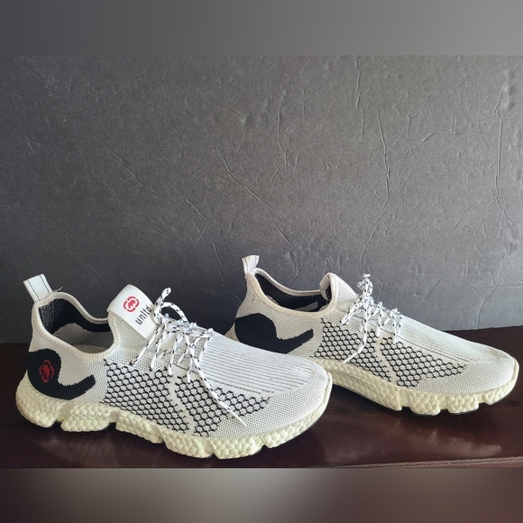 Ecko Unltd. Men's White and Black Athletic running Shoes Size 13 - Picture 1 of 10